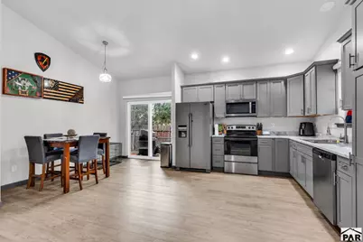 906 E Beech St, Pueblo, CO 81001 - Photo 8
