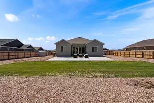 817 E Maybell, Pueblo West, CO 81007 - Photo 20