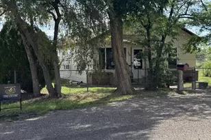 304 Garfield Ave, Las Animas, CO 81054 - Photo 2