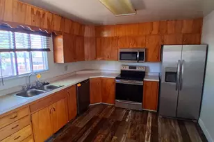 137 Fordham Cir, Pueblo, CO 81005 - Photo 2