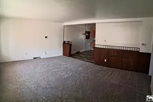 137 Fordham Cir, Pueblo, CO 81005 - Photo 4
