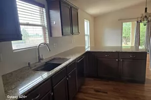 1652 W Hermosa Dr, Pueblo, CO 81007 - Photo 8