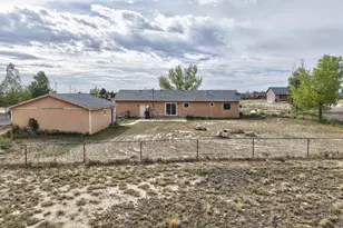 191 N Bumgardner Dr, Pueblo West, CO 81007 - Photo 36