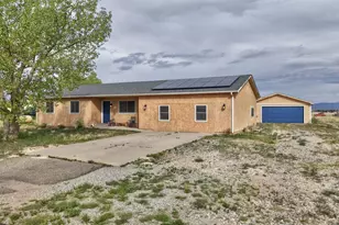 191 N Bumgardner Dr, Pueblo West, CO 81007 - Photo 2