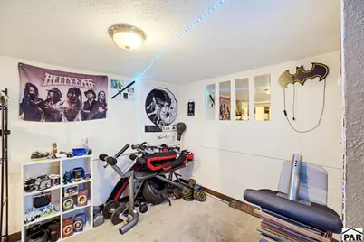 1047 Pine St, Pueblo, CO 81004 - Photo 8