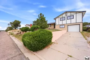 1817 Cimarron Ave, La Junta, CO 81050 - Photo 6