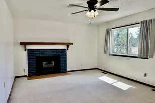 5729 Lake Beckwith Pl, Colorado City, CO 81019 - Photo 6