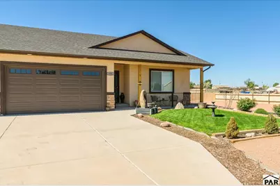 624 E Paradise Dr, Pueblo West, CO 81007 - Photo 6