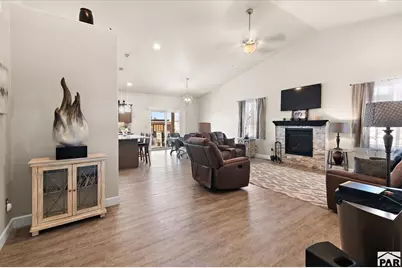 624 E Paradise Dr, Pueblo West, CO 81007 - Photo 18