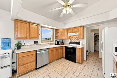 1177 E Kirkwood Dr, Pueblo West, CO 81007 - Photo 8