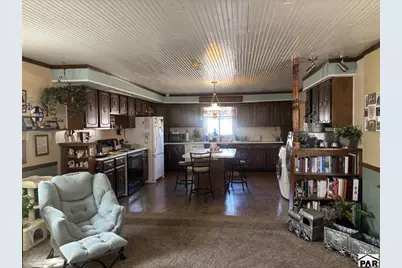 1213 E 4th St, La Junta, CO 81050 - Photo 8