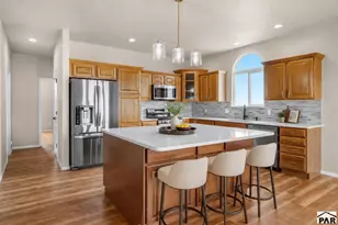 1373 Blue Lake Ln, Pueblo, CO 81007 - Photo 8