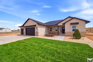 1218 N Challenger Pl, Pueblo West, CO 81007 - Photo 30