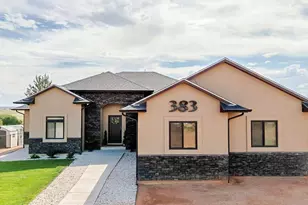 383 N Desert Cove Dr, Pueblo West, CO 81007 - Photo 1
