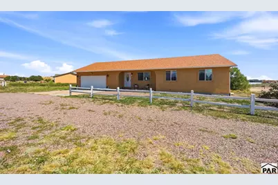 1218 E Onizuka Lane, Pueblo, CO 81007 - Photo 2