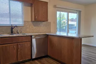 112 La Rochelle Dr, Pueblo, CO 81005 - Photo 8