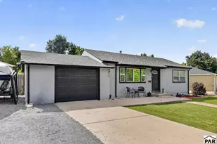 1124 Revere Ln, Pueblo, CO 81001 - Photo 4