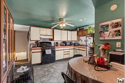 2120 W 11th St, Pueblo, CO 81003 - Photo 12