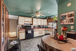 2120 W 11th St, Pueblo, CO 81003 - Photo 12