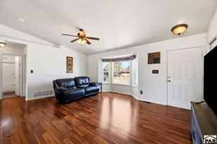 458 W Lookout Dr, Pueblo, CO 81007 - Photo 6