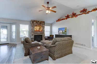 338 Hawthorne Ave, Johnstown, CO 80534 - Photo 4