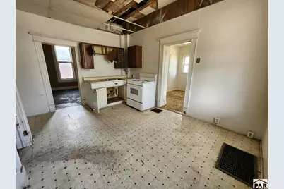 825 E 5th St, Pueblo, CO 81001 - Photo 4
