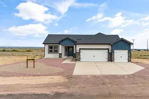 280 S Meriweather Dr, Pueblo West, CO 81007 - Photo 2