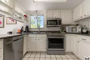 4032 Valley Dr, Pueblo, CO 81008 - Photo 10