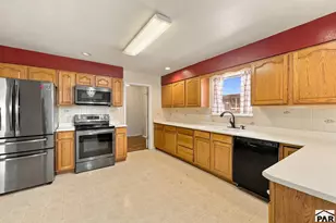 2664 Espinoza St, Trinidad, CO 81082 - Photo 12