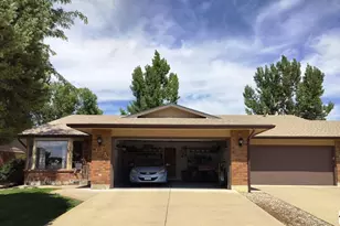 12 Towerbridge Ct, Pueblo, CO 81001 - Photo 4