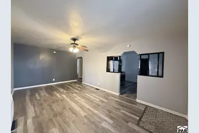 1127 W 16th St, Pueblo, CO 81003 - Photo 4