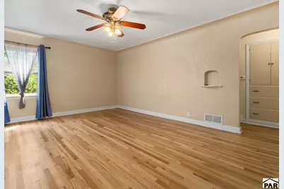 219 E Adams Ave, Pueblo, CO 81004 - Photo 8