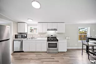 1705 Graham Ave, Pueblo, CO 81003 - Photo 6