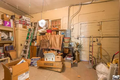 132 W 7th St, Walsenburg, CO 81089 - Photo 32