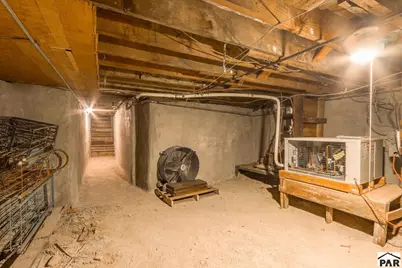 132 W 7th St, Walsenburg, CO 81089 - Photo 36