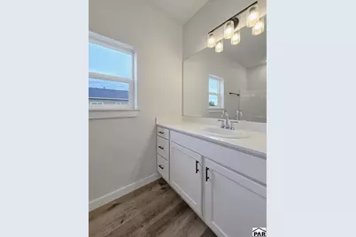 559 Moore Ave, Las Animas, CO 81054 - Photo 12