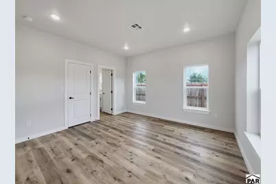 559 Moore Ave, Las Animas, CO 81054 - Photo 8