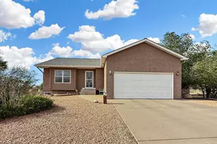409 W Baldwyn Dr, Pueblo West, CO 81007 - Photo 1