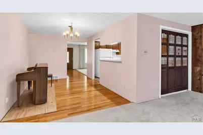 2690 Hollywood Dr, Pueblo, CO 81005 - Photo 4