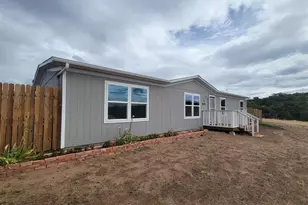 27 Choctaw Dr, Walsenburg, CO 81089 - Photo 1