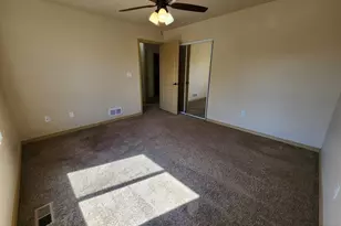 2306 Cliffmoor Ln, Pueblo, CO 81008 - Photo 8