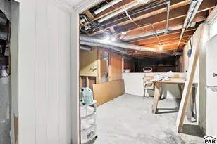 411 Kenwood Dr, Pueblo, CO 81004 - Photo 48