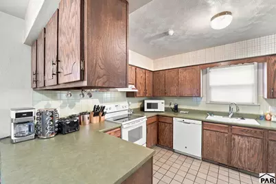411 Kenwood Dr, Pueblo, CO 81004 - Photo 2