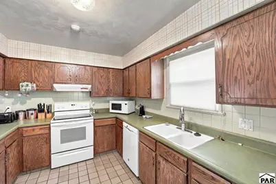 411 Kenwood Dr, Pueblo, CO 81004 - Photo 6