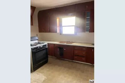 1237 E Abriendo Ave, Pueblo, CO 81004 - Photo 6