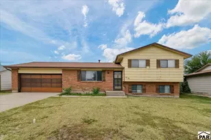 2121 Chautard Dr, Pueblo, CO 81005 - Photo 1