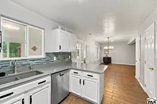 5307 Manor Ridge Dr, Pueblo, CO 81005 - Photo 4