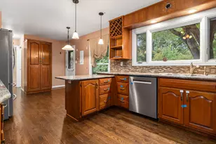 24 Robertson Rd, Pueblo, CO 81001 - Photo 2