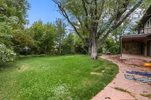 24 Robertson Rd, Pueblo, CO 81001 - Photo 14