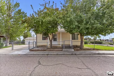 2704 E 9th St, Pueblo, CO 81001 - Photo 1